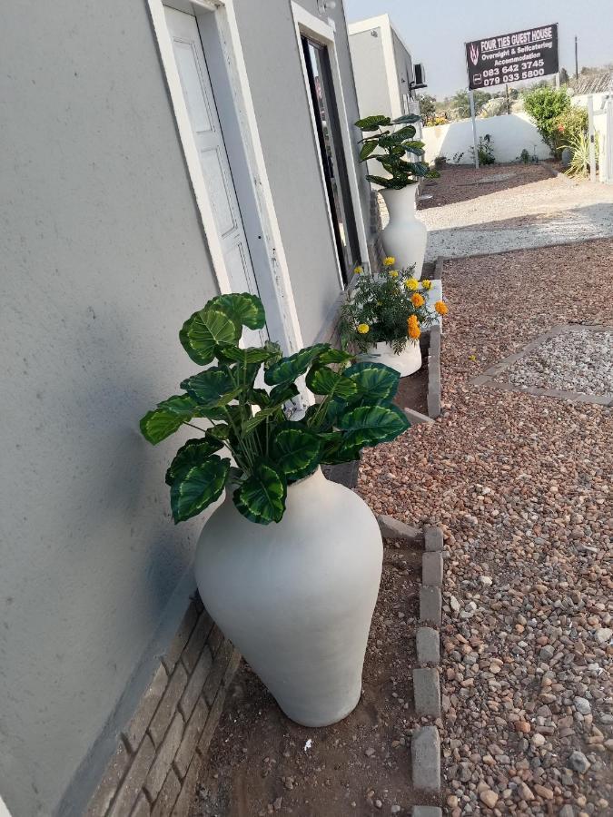 Fourties Guest House Палаборва Екстериор снимка
