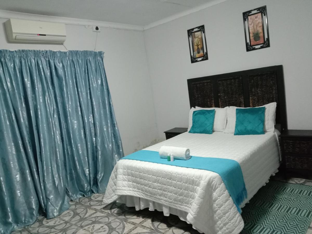 Fourties Guest House Палаборва Екстериор снимка