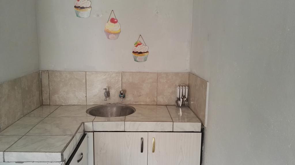 Fourties Guest House Палаборва Екстериор снимка