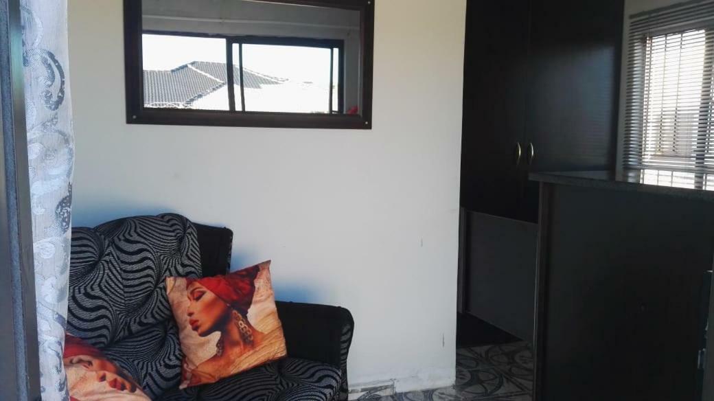 Fourties Guest House Палаборва Екстериор снимка